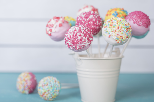 Cake Pop de Coco com Doce de Leite
